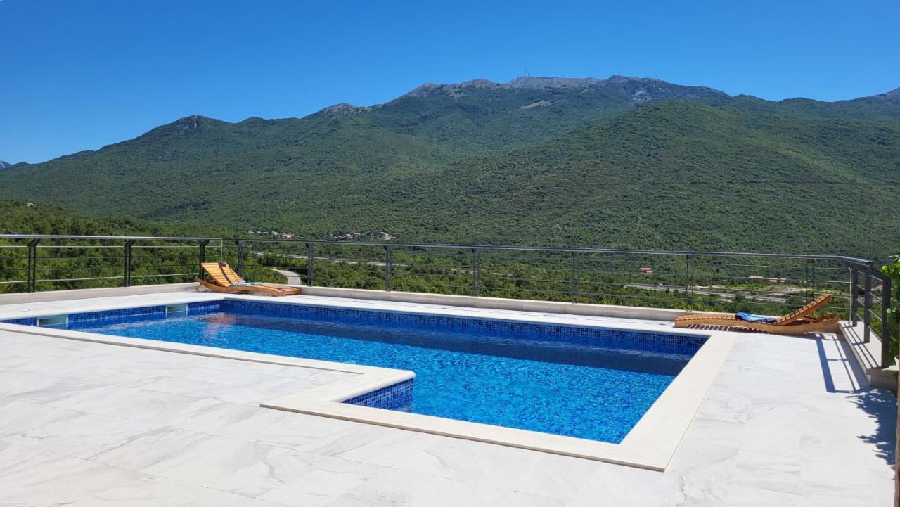 Country Home Mocilo, Zagvozd Bagian luar foto