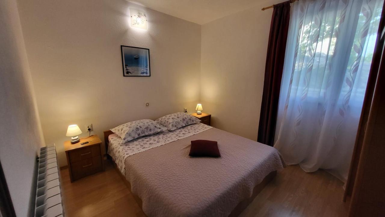 Country Home Mocilo, Zagvozd Bagian luar foto
