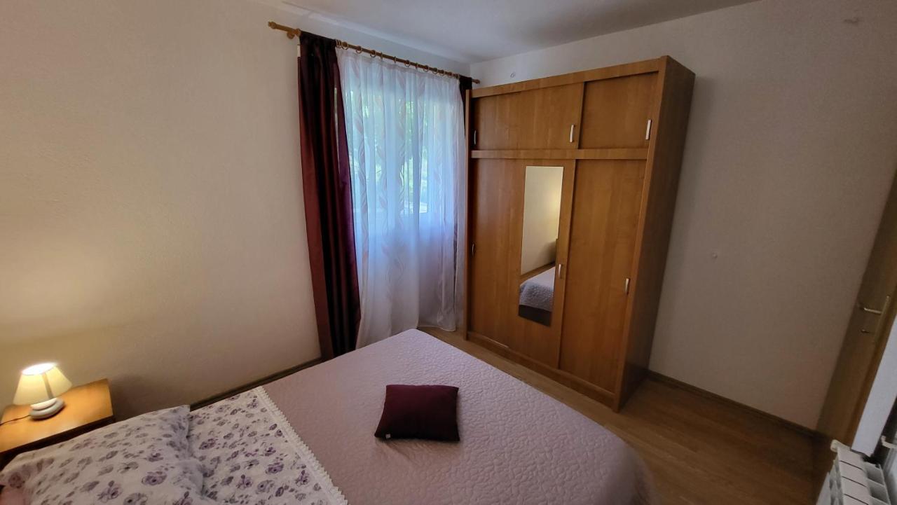 Country Home Mocilo, Zagvozd Bagian luar foto